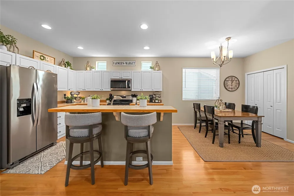 16231 SE 251st Street Covington, WA 98042