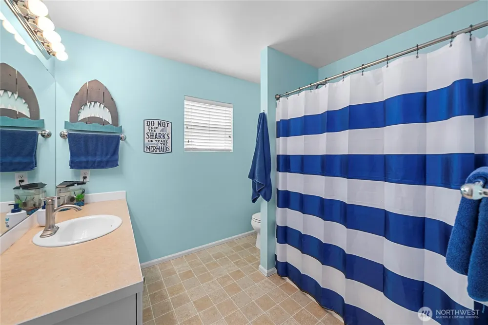 16231 SE 251st Street Covington, WA 98042