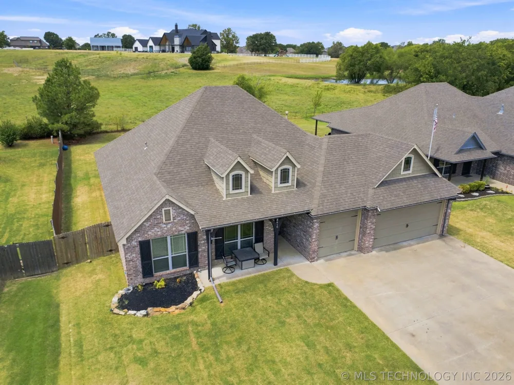 8416 76 EastAvenue Owasso, OK 74055