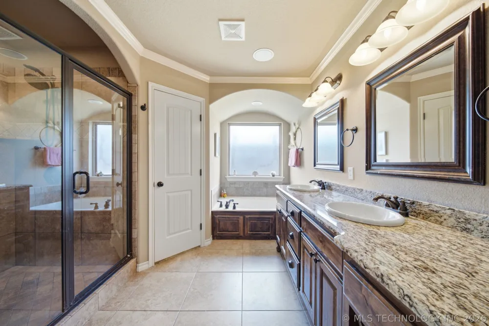 8416 76 EastAvenue Owasso, OK 74055