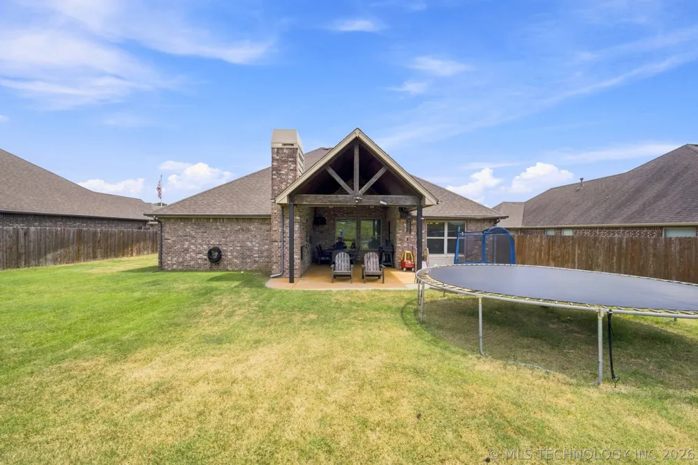 8416 76 EastAvenue Owasso, OK 74055