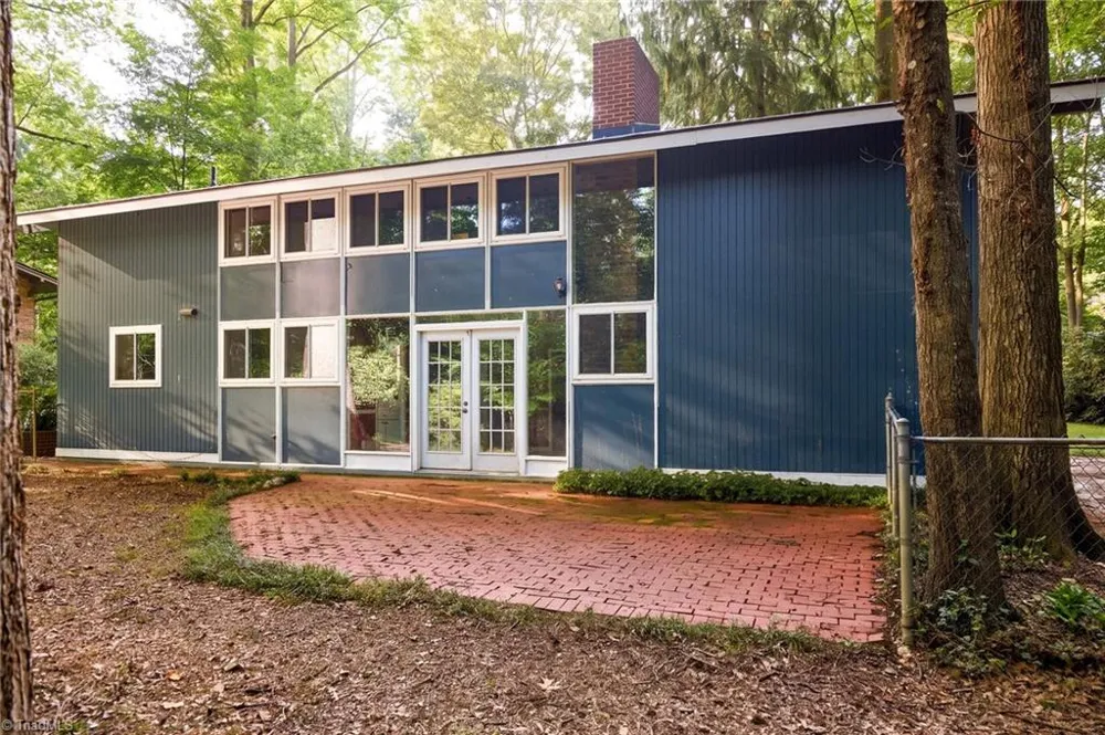 219 Buttercup Drive Jamestown, NC 27282