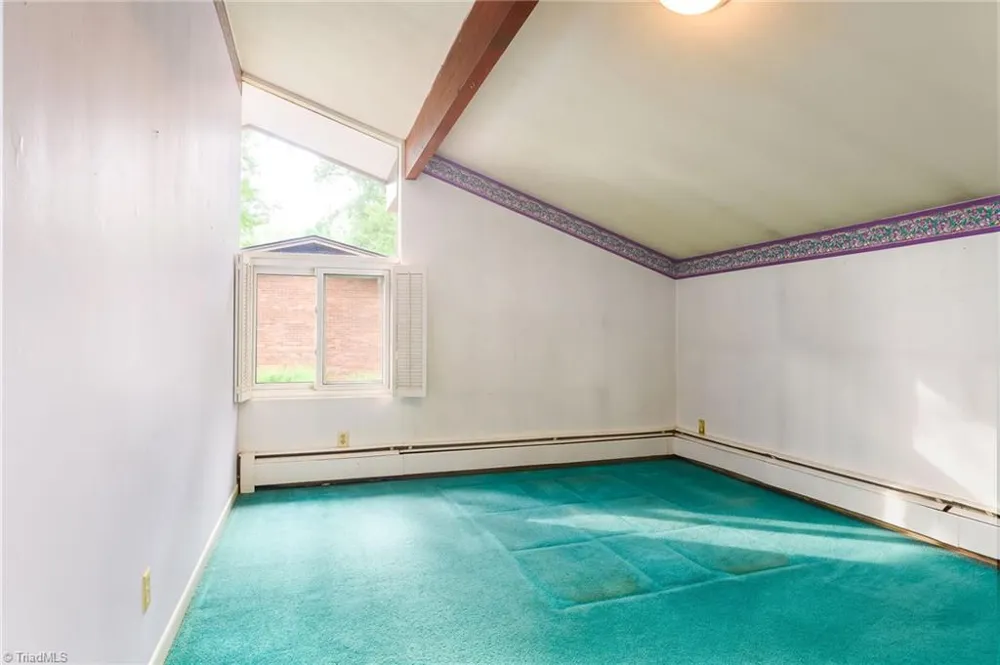 219 Buttercup Drive Jamestown, NC 27282
