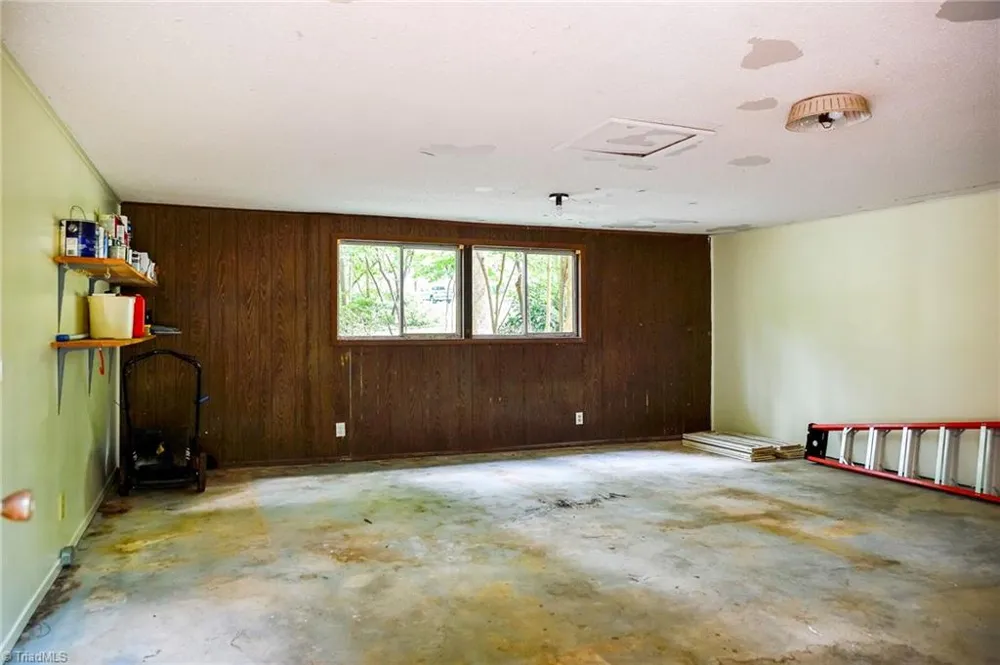 219 Buttercup Drive Jamestown, NC 27282
