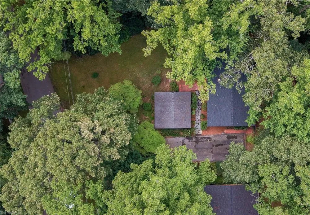 219 Buttercup Drive Jamestown, NC 27282