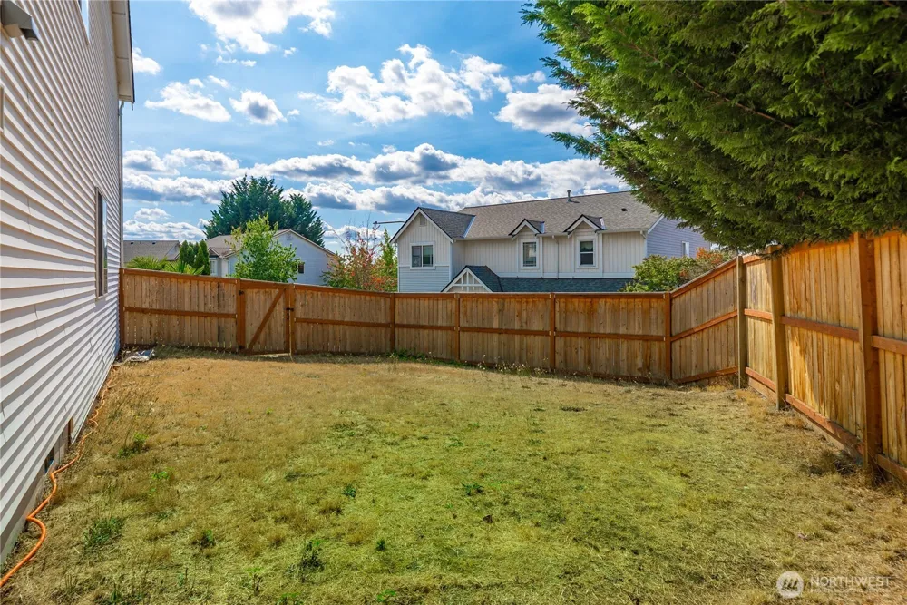 2203 28th Court SE Auburn, WA 98002