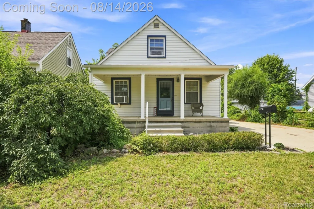2234 Grange Road Trenton City, MI 48183
