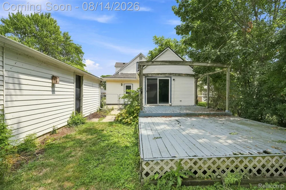 2234 Grange Road Trenton City, MI 48183