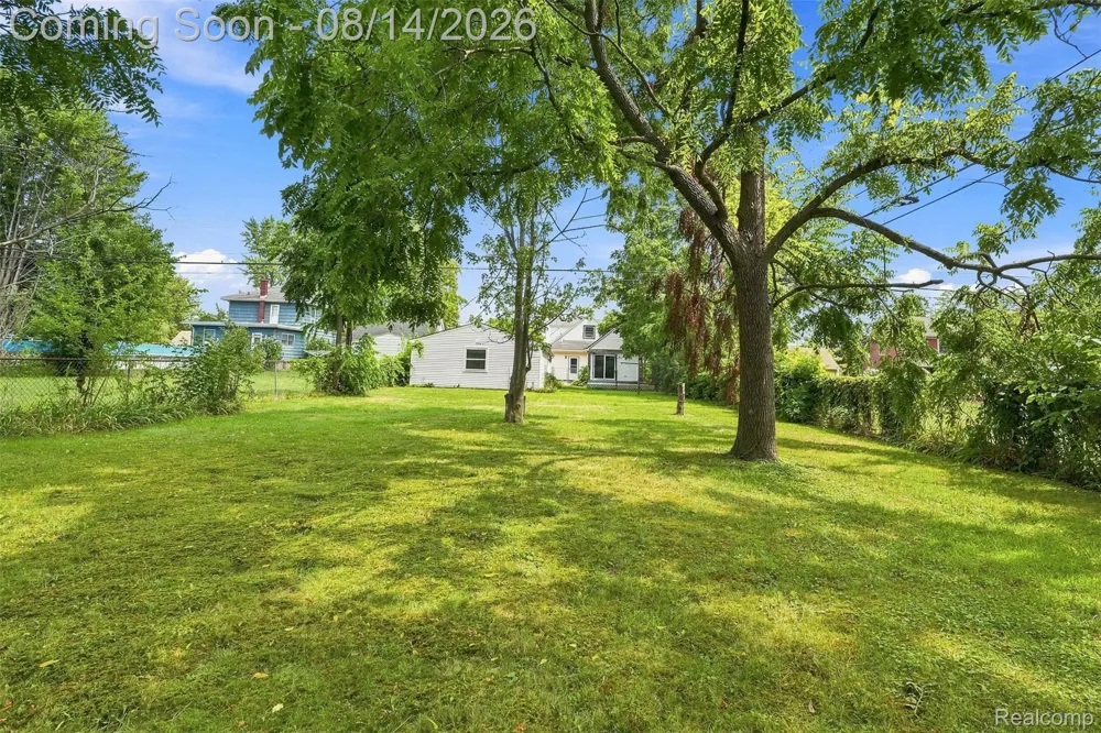2234 Grange Road Trenton City, MI 48183