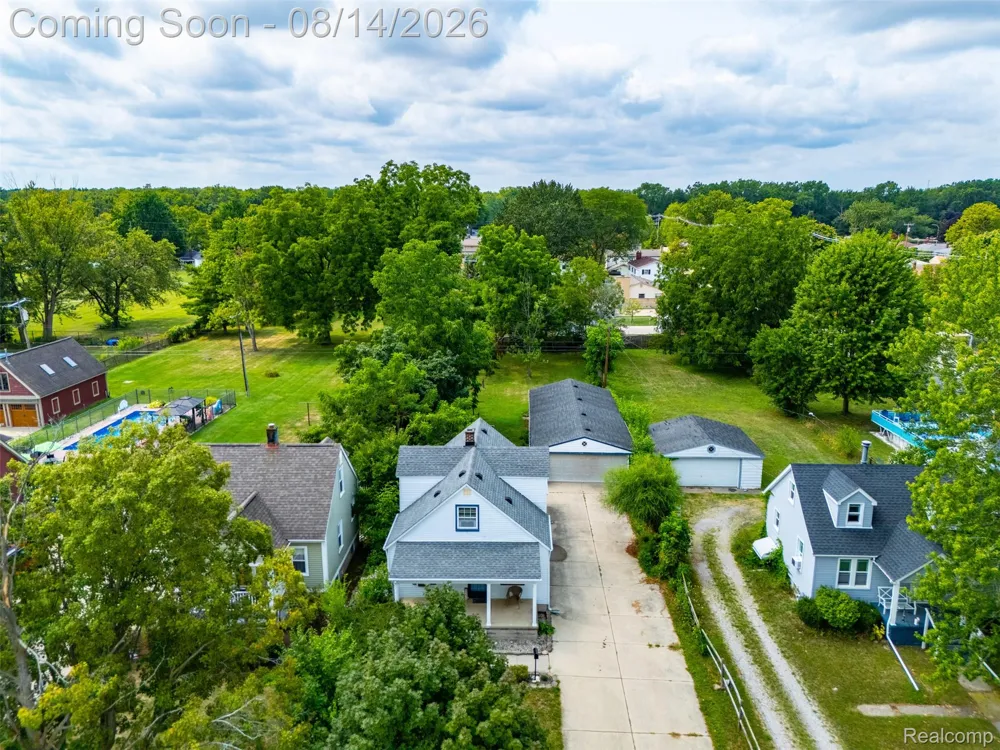 2234 Grange Road Trenton City, MI 48183