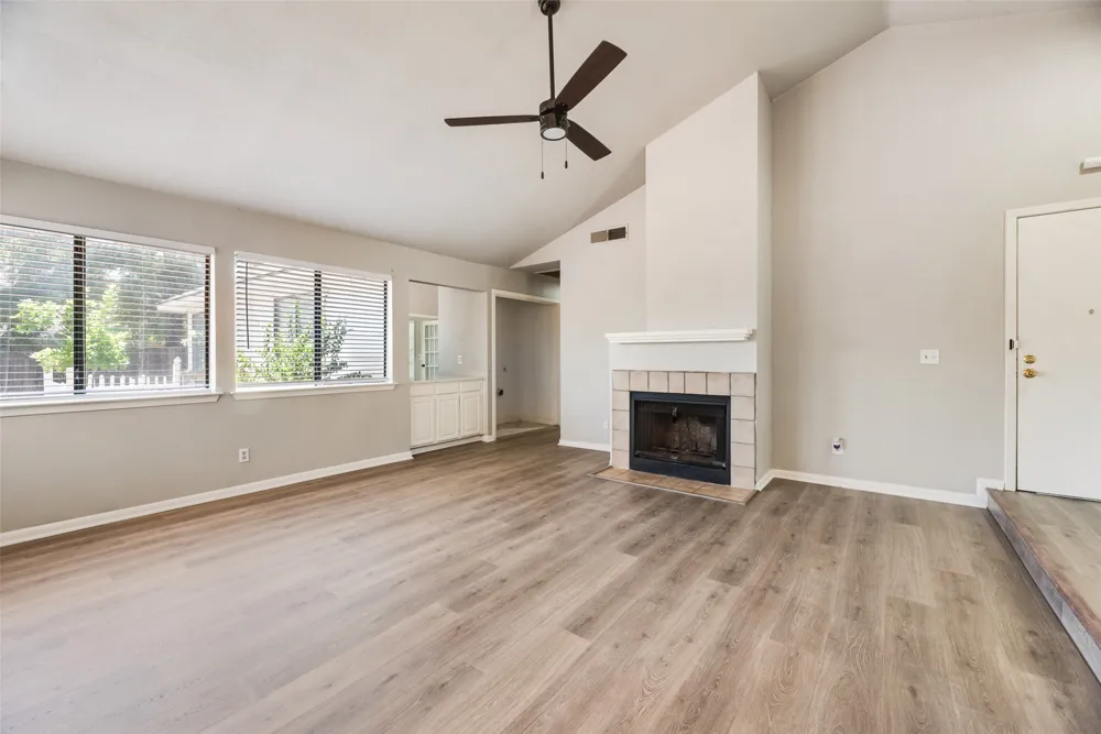3305 Fairview Drive Corinth, TX 76210