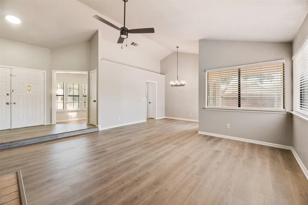 3305 Fairview Drive Corinth, TX 76210