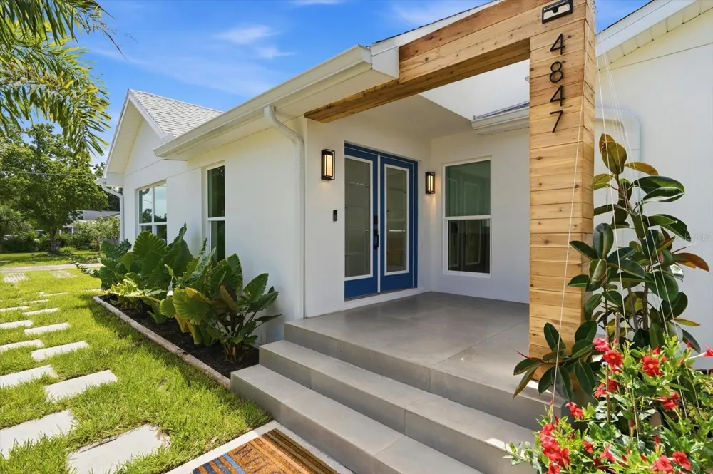 4847 DR MARTIN LUTHER KING JR STREET St Petersburg, FL 33703