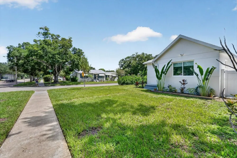 4847 DR MARTIN LUTHER KING JR STREET St Petersburg, FL 33703