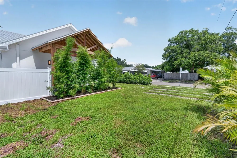 4847 DR MARTIN LUTHER KING JR STREET St Petersburg, FL 33703