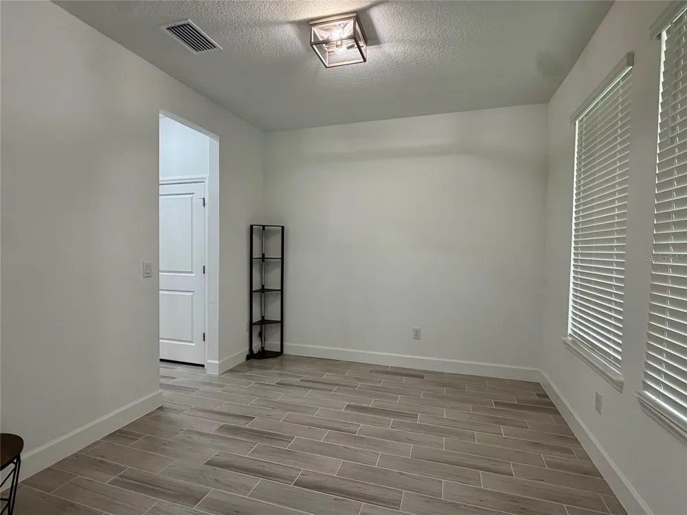 33901 LANDSMAN LOOP Wesley Chapel, FL 33543