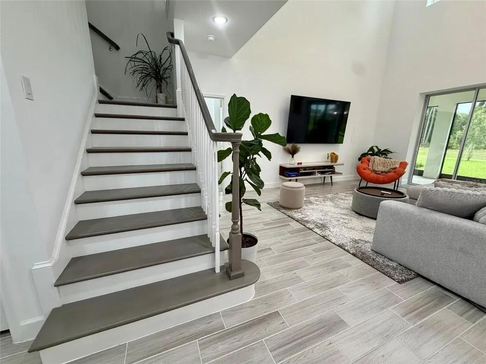 33901 LANDSMAN LOOP Wesley Chapel, FL 33543