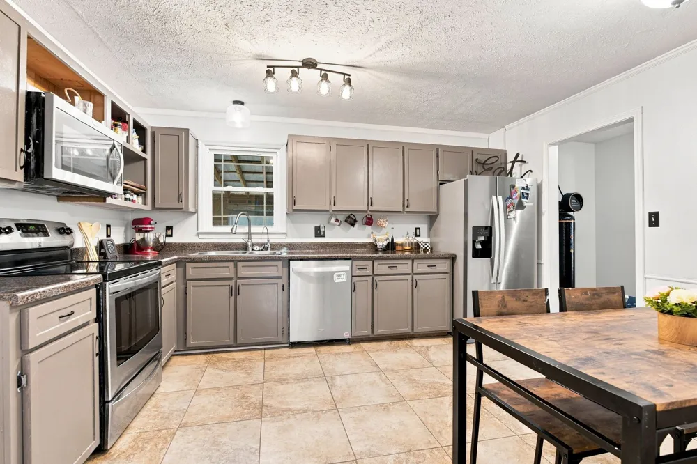 396 Sherwood Dr McMinnville, TN 37110
