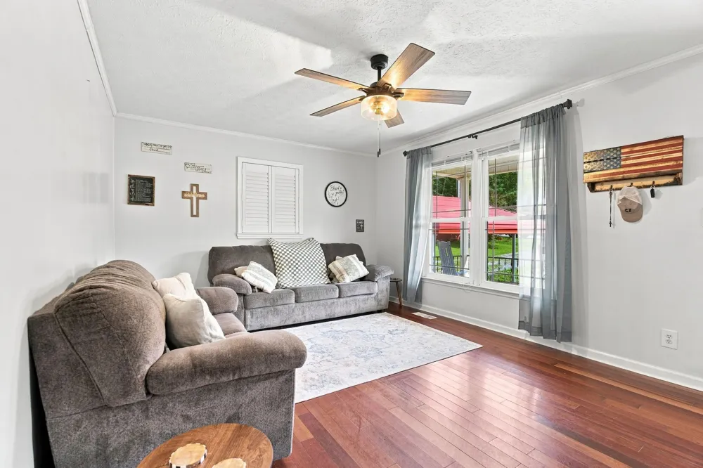 396 Sherwood Dr McMinnville, TN 37110