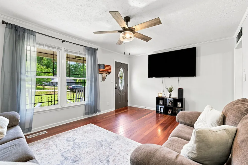 396 Sherwood Dr McMinnville, TN 37110