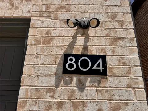 804 Sicily Boulevard