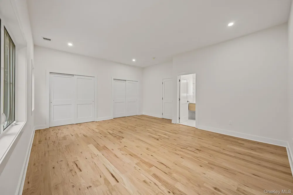 16 S Montgomery Avenue Bay Shore, NY 11706