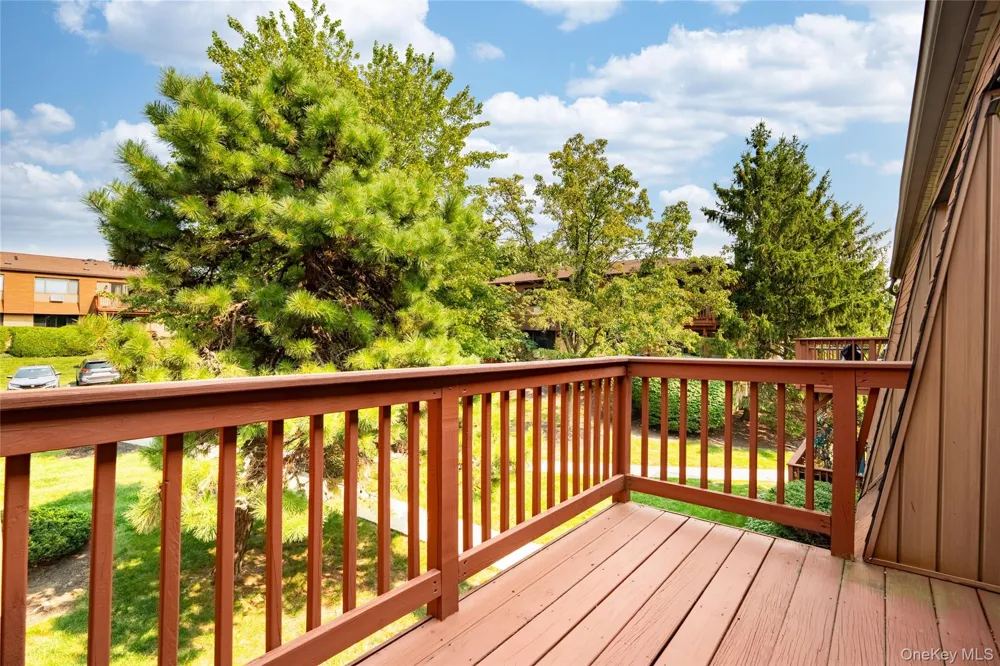 24 Richard Court Pomona, NY 10970