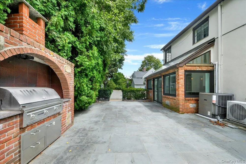 7 Denman Place Mount Vernon, NY 10552