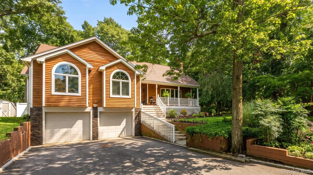70 Beach Road Wading River, NY 11792
