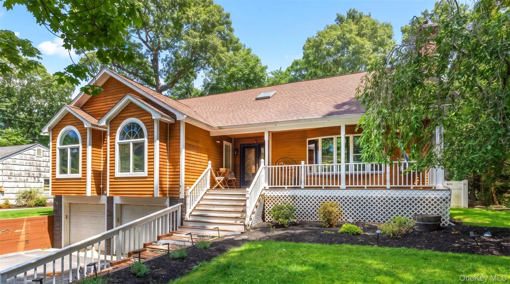 70 Beach Road Wading River, NY 11792