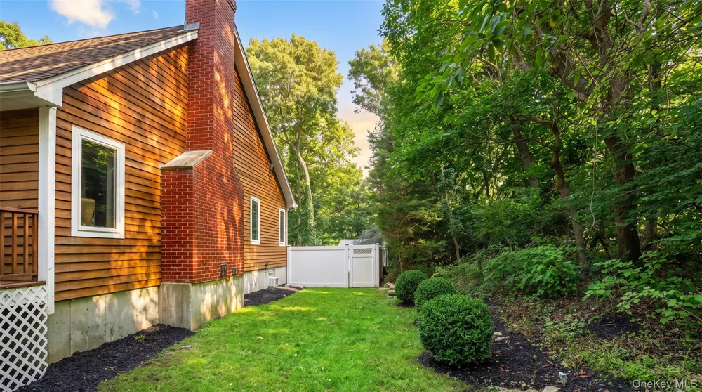 70 Beach Road Wading River, NY 11792