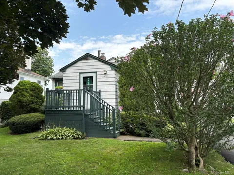 17 Sheridan Avenue
