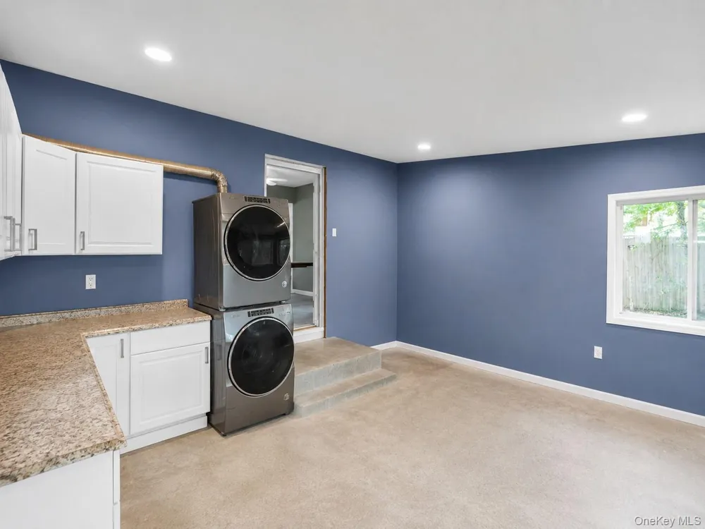 59 Probst Drive Shirley, NY 11967