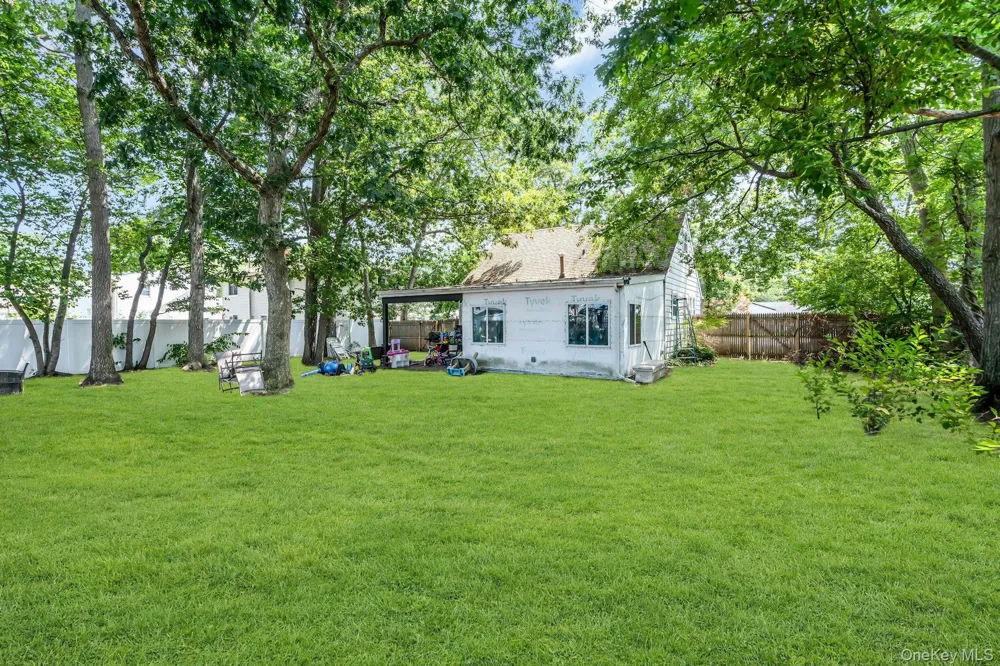 59 Probst Drive Shirley, NY 11967