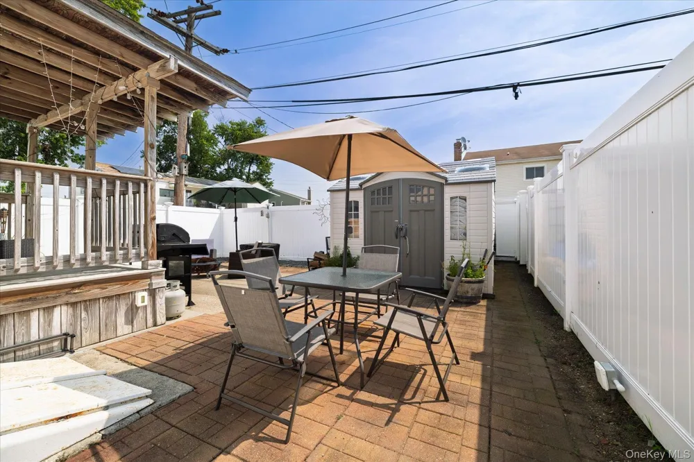59 Kildare Road Island Park, NY 11558