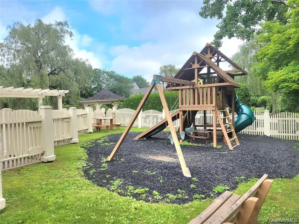 3905 Buttonwood Lane Carmel, NY 10512
