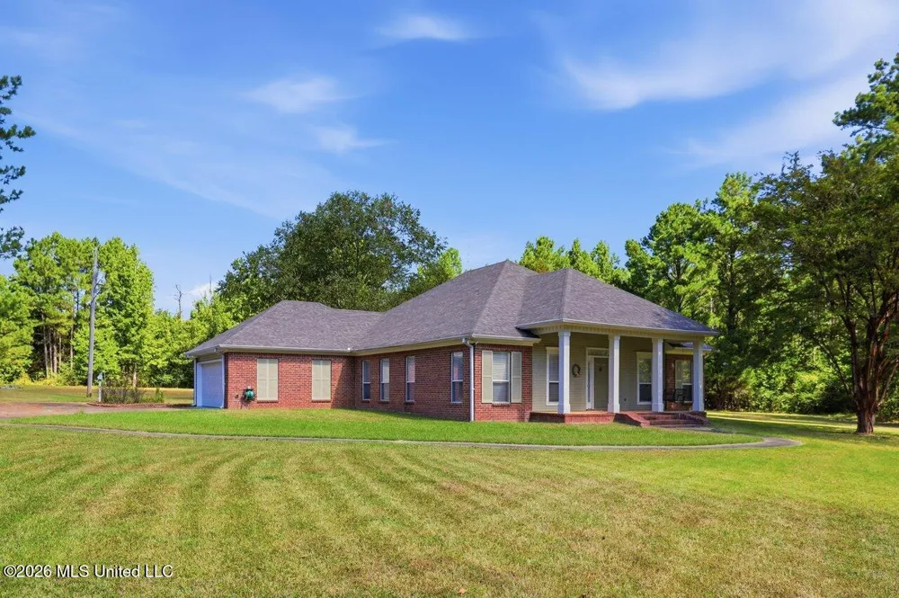 2265 Jack Johnson Road Terry, MS 39170