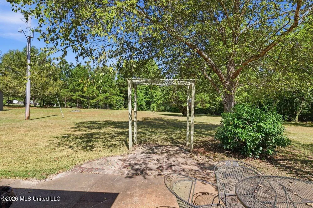 2265 Jack Johnson Road Terry, MS 39170