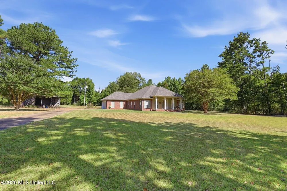2265 Jack Johnson Road Terry, MS 39170