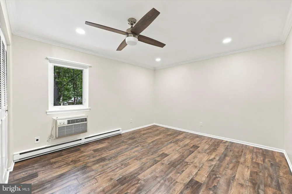 100 CAMPBELL CIRCLE #D-33 Downingtown, PA 19335