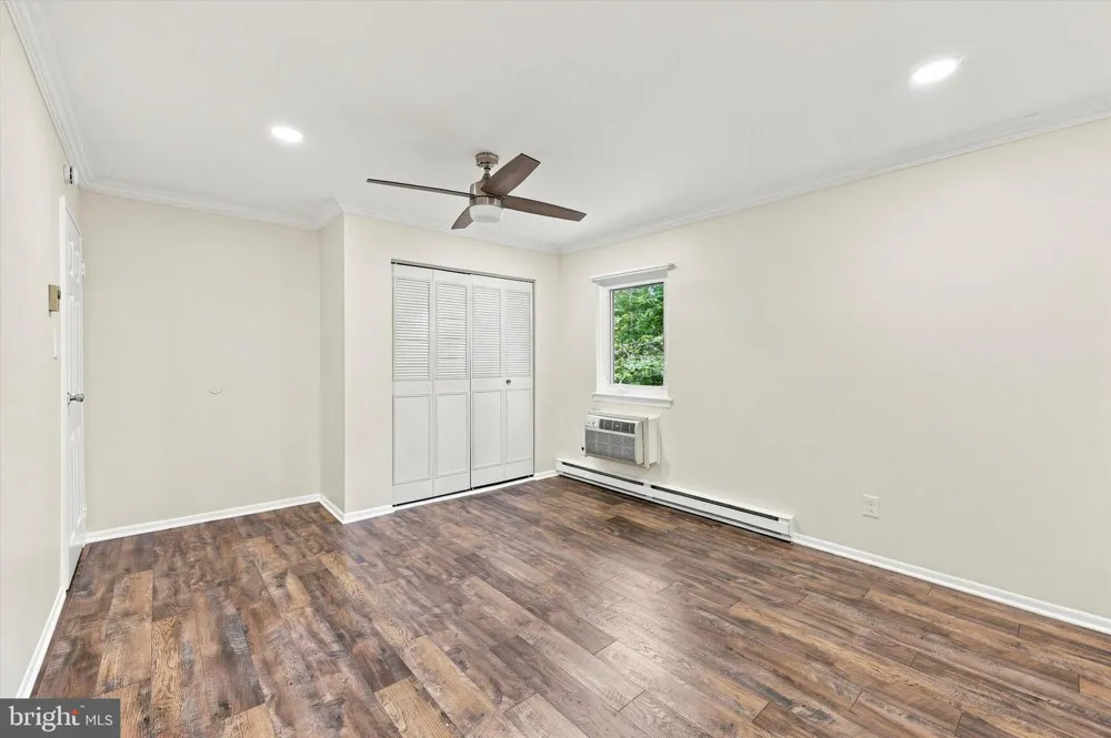 100 CAMPBELL CIRCLE #D-33 Downingtown, PA 19335