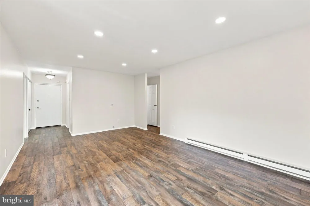 100 CAMPBELL CIRCLE #D-33 Downingtown, PA 19335