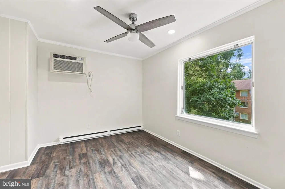 100 CAMPBELL CIRCLE #D-33 Downingtown, PA 19335
