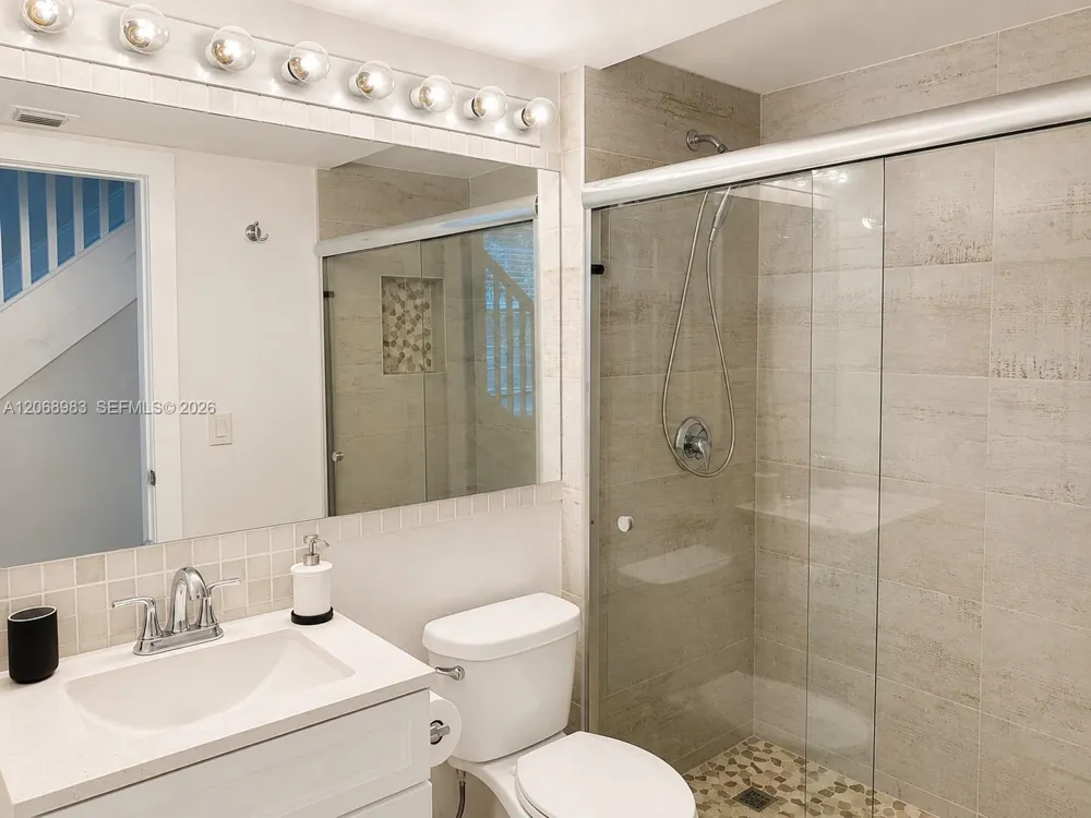 2069 S Ocean Dr #TH18 Hallandale Beach, FL 33009