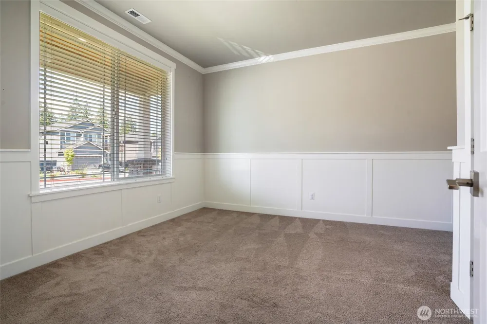1407 Baker Heights Loop Bremerton, WA 98312