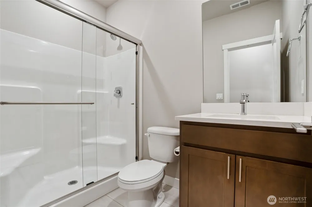 1407 Baker Heights Loop Bremerton, WA 98312