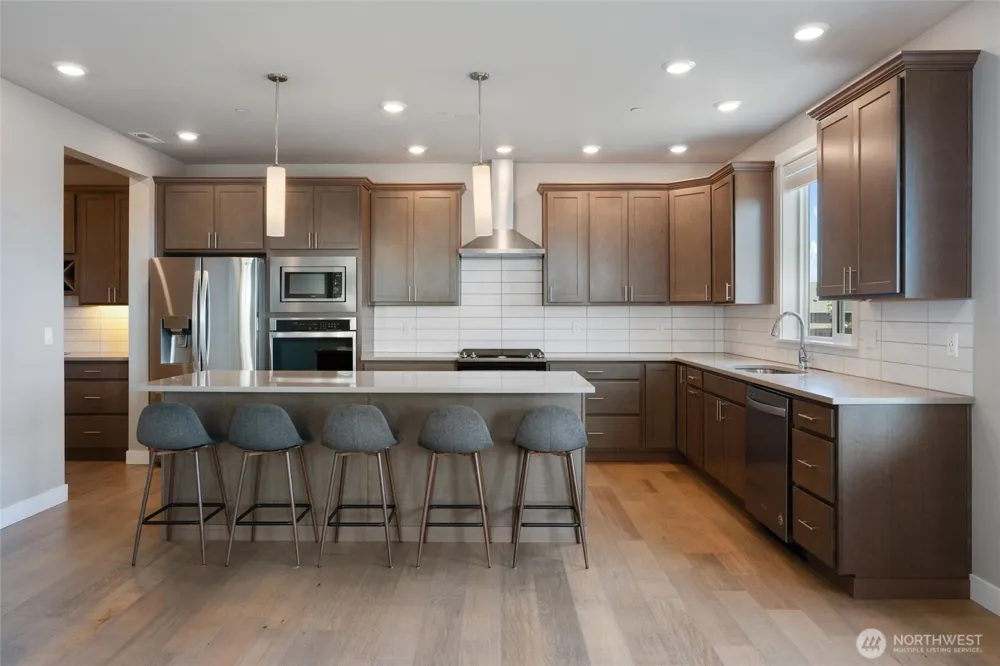 1407 Baker Heights Loop Bremerton, WA 98312