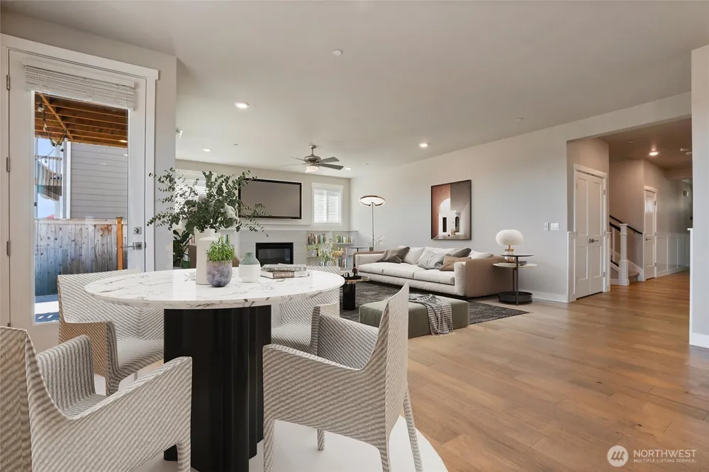 1407 Baker Heights Loop Bremerton, WA 98312