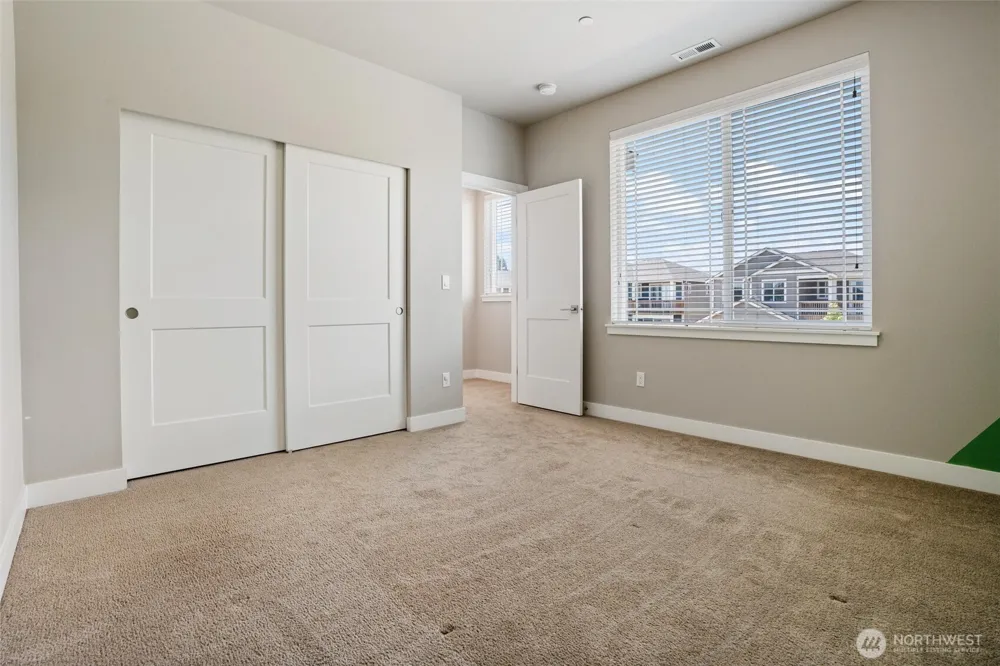 1407 Baker Heights Loop Bremerton, WA 98312