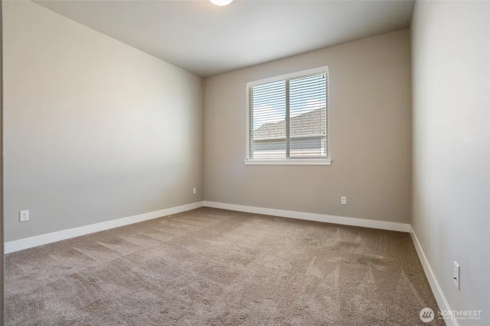 1407 Baker Heights Loop Bremerton, WA 98312